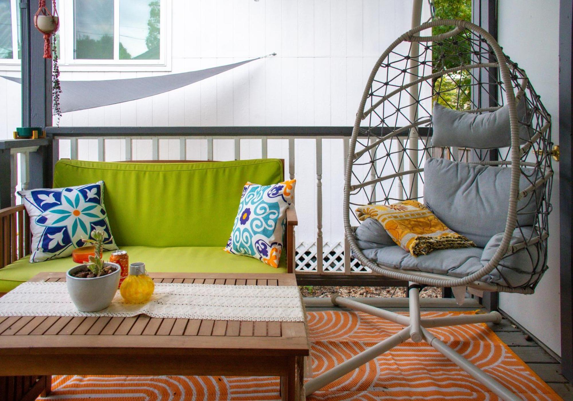 Stylish, Artsy Bungalow Central Eastside Austin Eksteriør bilde
